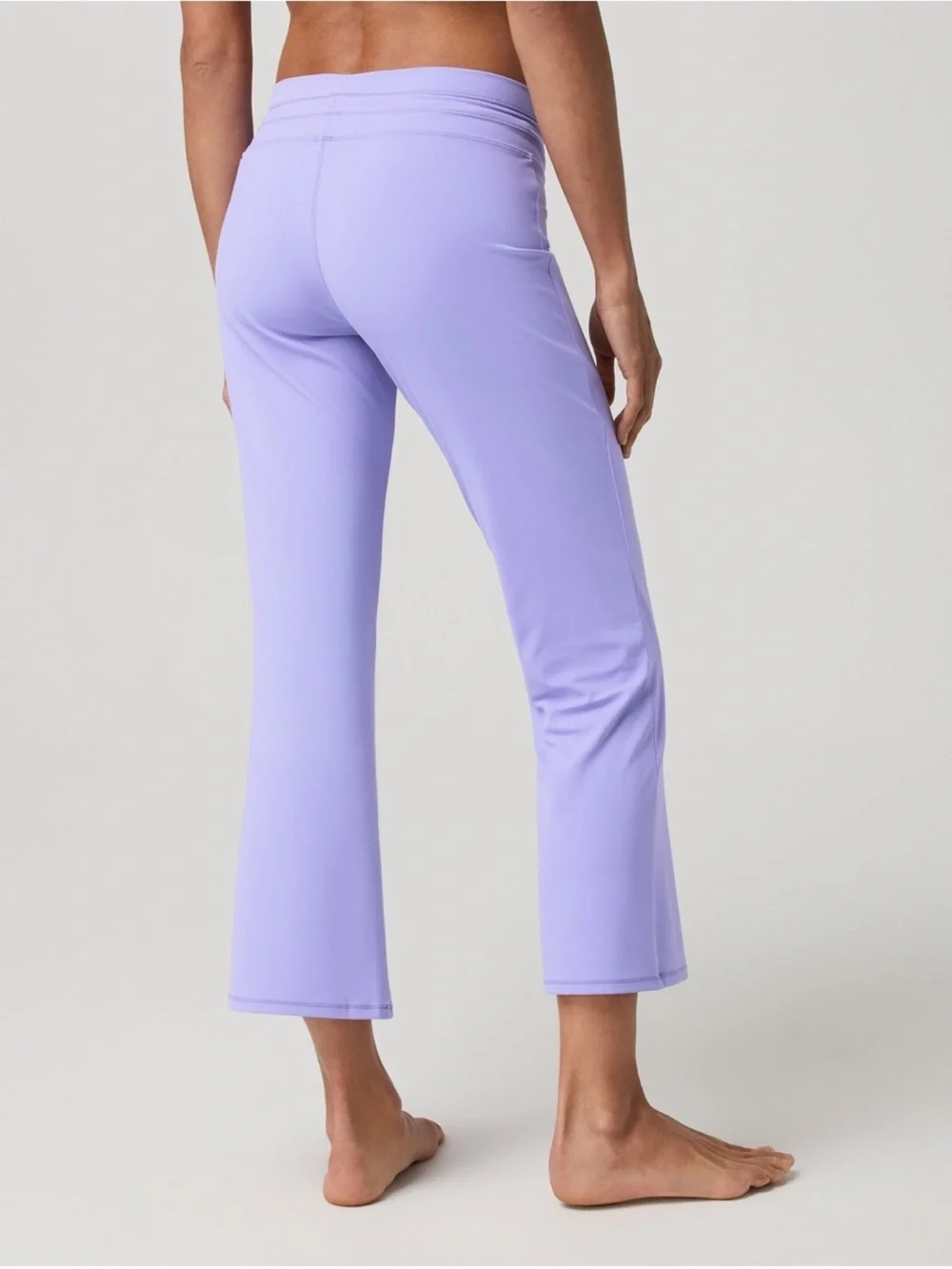 Vuori Lavender Performance Joggers - Picture 5 of 7